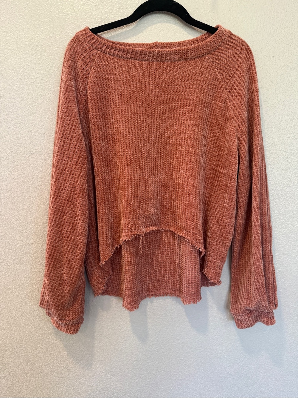 Project Social T Women's Rust Pink Tomato Ribbed High-Low Sweater super cozy